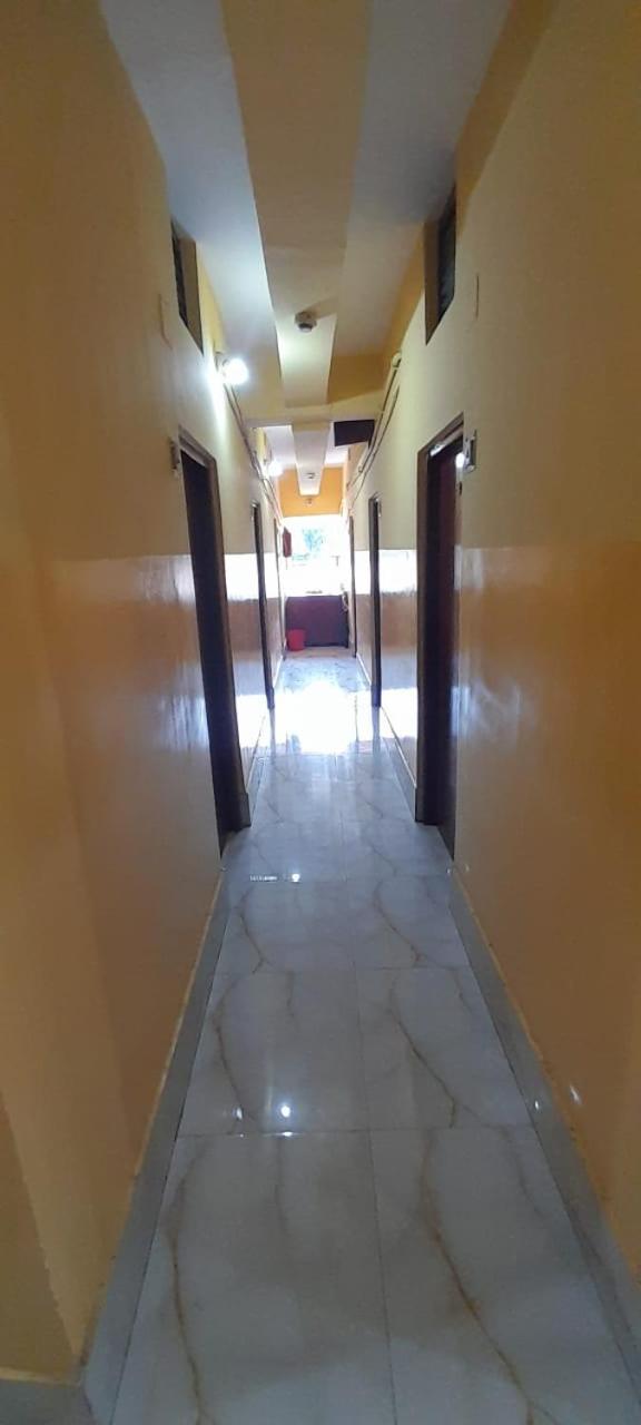 Narendra Niketan Hotel Calcutta Eksteriør billede