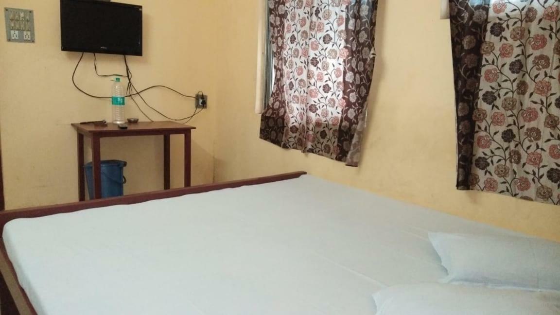 Narendra Niketan Hotel Calcutta Eksteriør billede