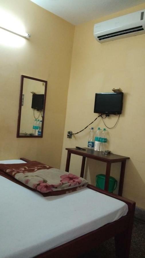 Narendra Niketan Hotel Calcutta Eksteriør billede