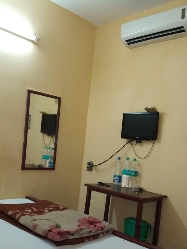 Narendra Niketan Hotel Calcutta Eksteriør billede